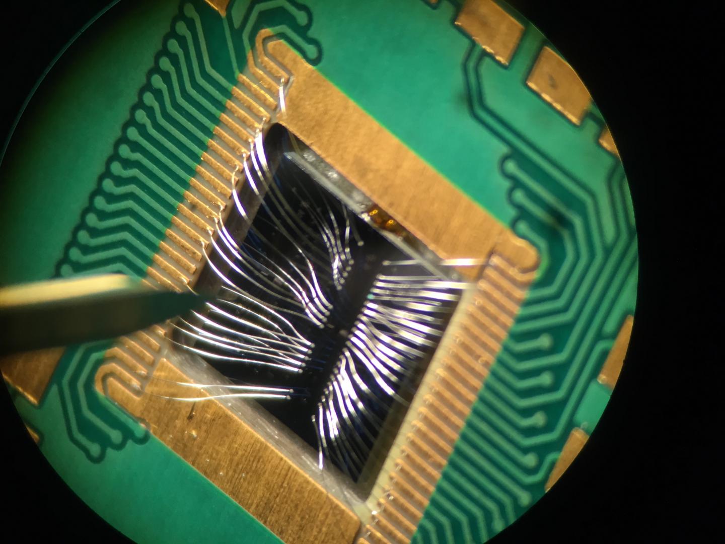 New silicon structure opens the gate to quantum computers ...